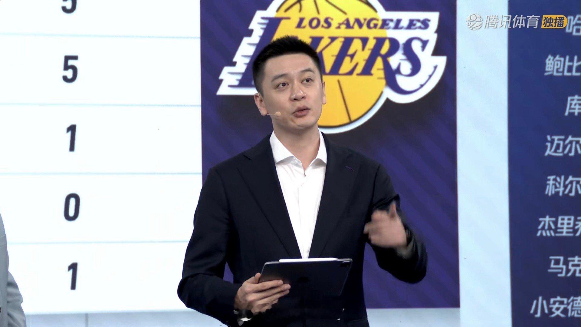 我是来看杨鸣指导的。