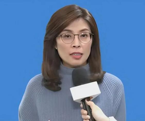 摊牌了！国台办今天直接点名郑丽文，把"将作出妥善安排"六个字砸在发布台上，这不是