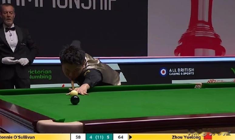 一战成名天下响！周跃龙击落火箭继续前行。
赛前预料有能力、有机会、有可能！周跃龙