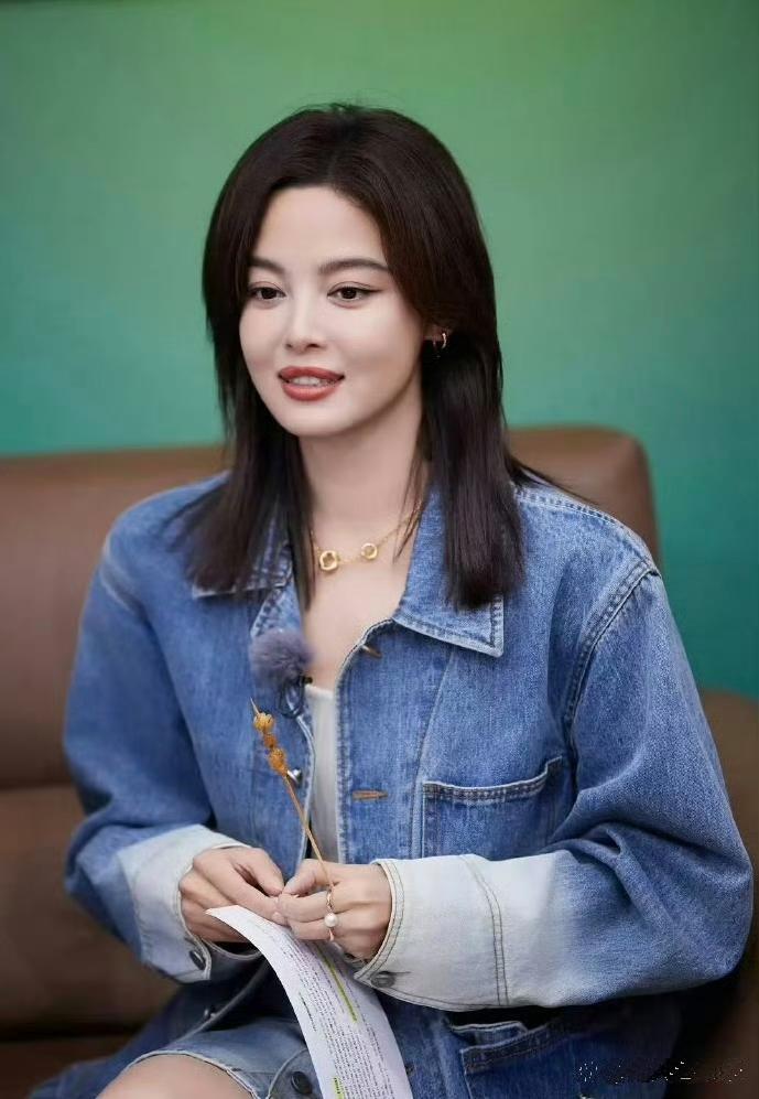 上综艺都是有剧本的啊！情绪都要照着剧本演 ​​​