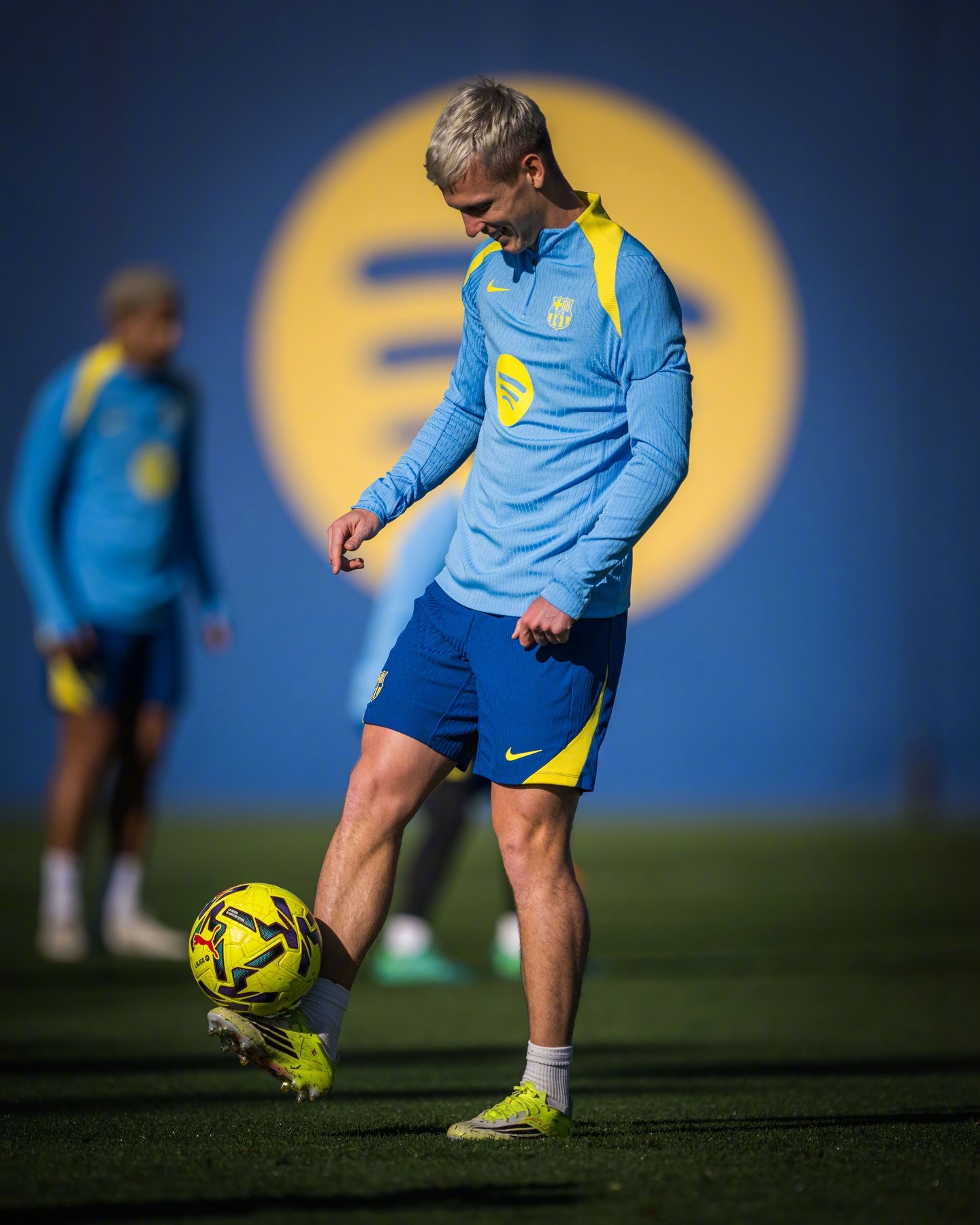 💪🏻带着能回到Spotify诺坎普球场的快乐，训练继续！⚔️下一战，对阵皇家