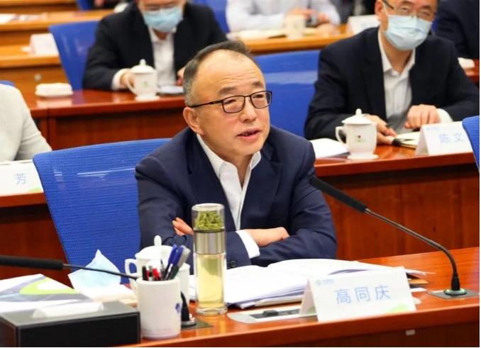 某运营商集团高管严重匮乏 由副总高同庆临时代管好多部门。知情人士向运营商财经网透