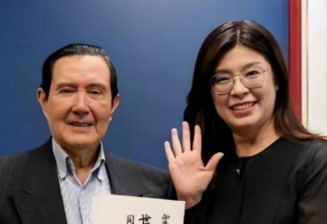 中国大陆要清醒了，台湾只要有马英九，朱立伦，郑丽文，想实现和平统一，有点难，这三