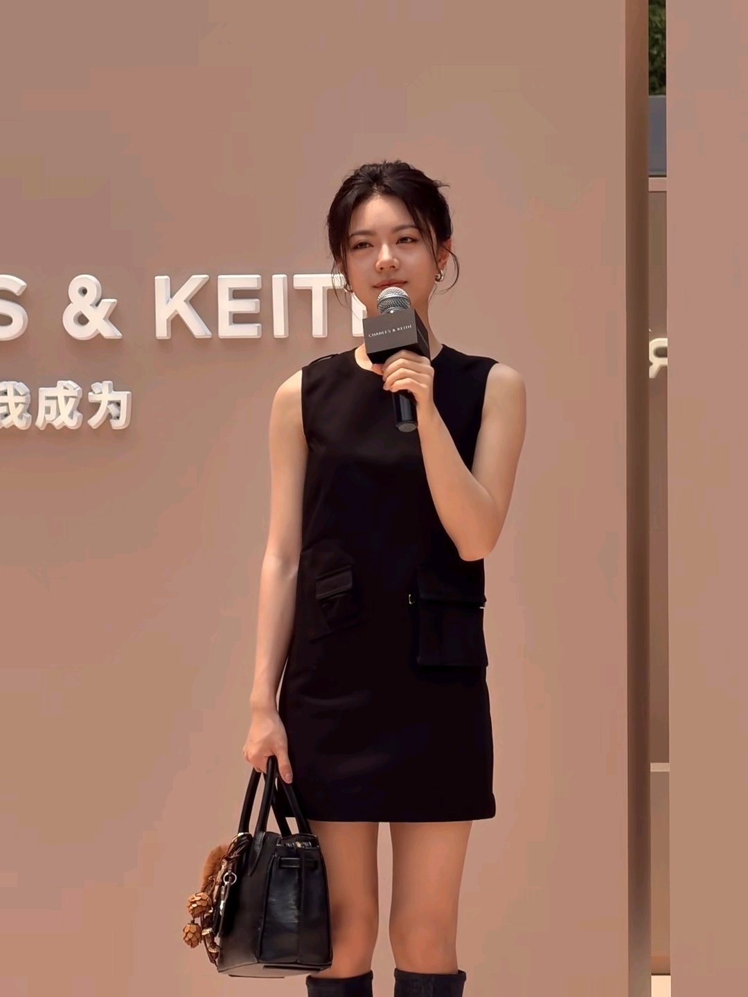赵今麦楚听雨 zjm 赵今麦一念江南有一件事也许你不知，其实，你是我的宇宙限量贩