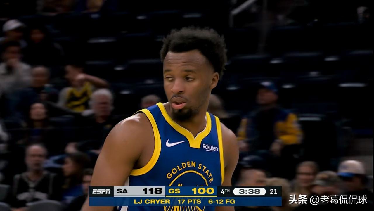 勇士小将克赖尔真是不负科尔教练的厚望！虽然今天勇士在主场以113：127输给了马