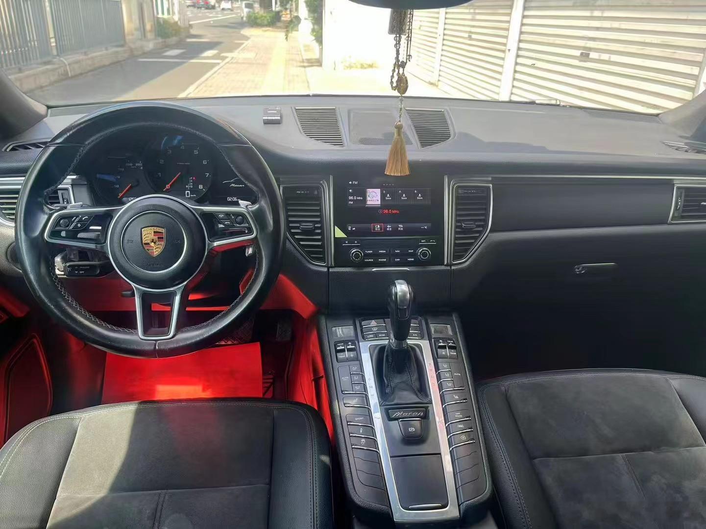 17年11月 保时捷 macan 2.0T   车况原版  原漆多 一手车  批