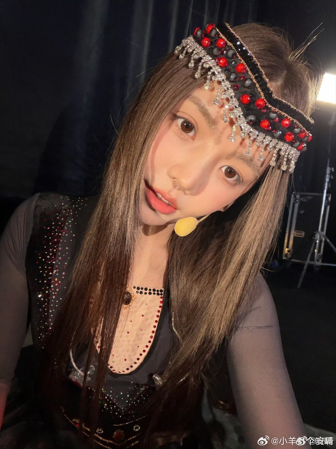 乘风初舞台直播全开麦直播无修音，连呼吸声都听得清清楚楚。姐姐们是骡子是马直接拉出