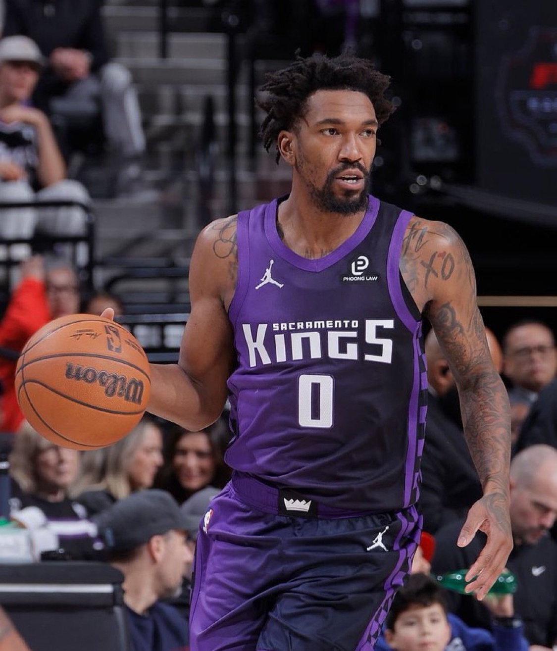 JamalCollier报道，雄鹿队正寻求围绕字母打造一支争冠球队，并且对马利克