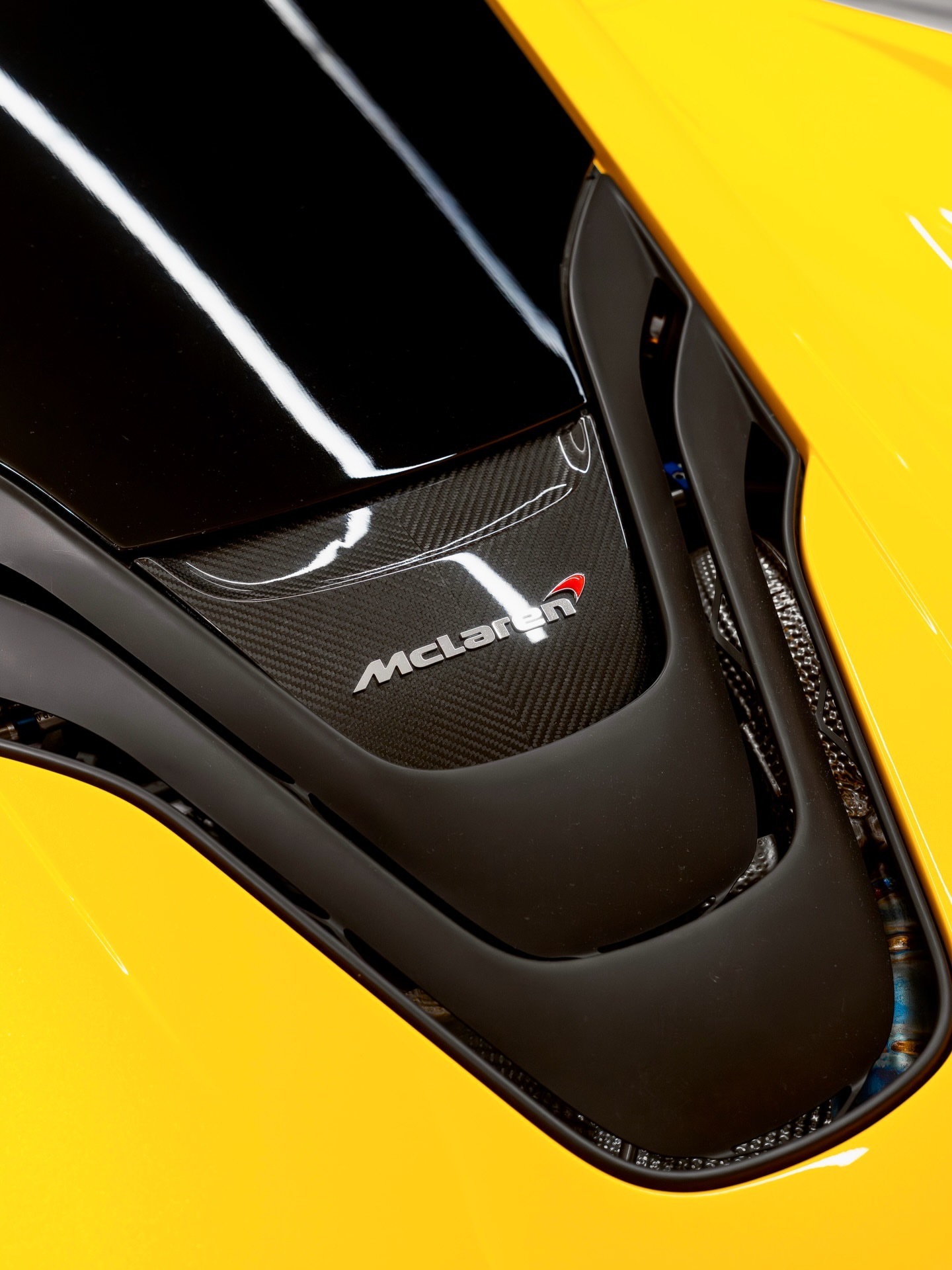 我一直钟爱迈凯伦P1的设计，如果P1 GTR其提升到了全新境界。太酷了！更极致、