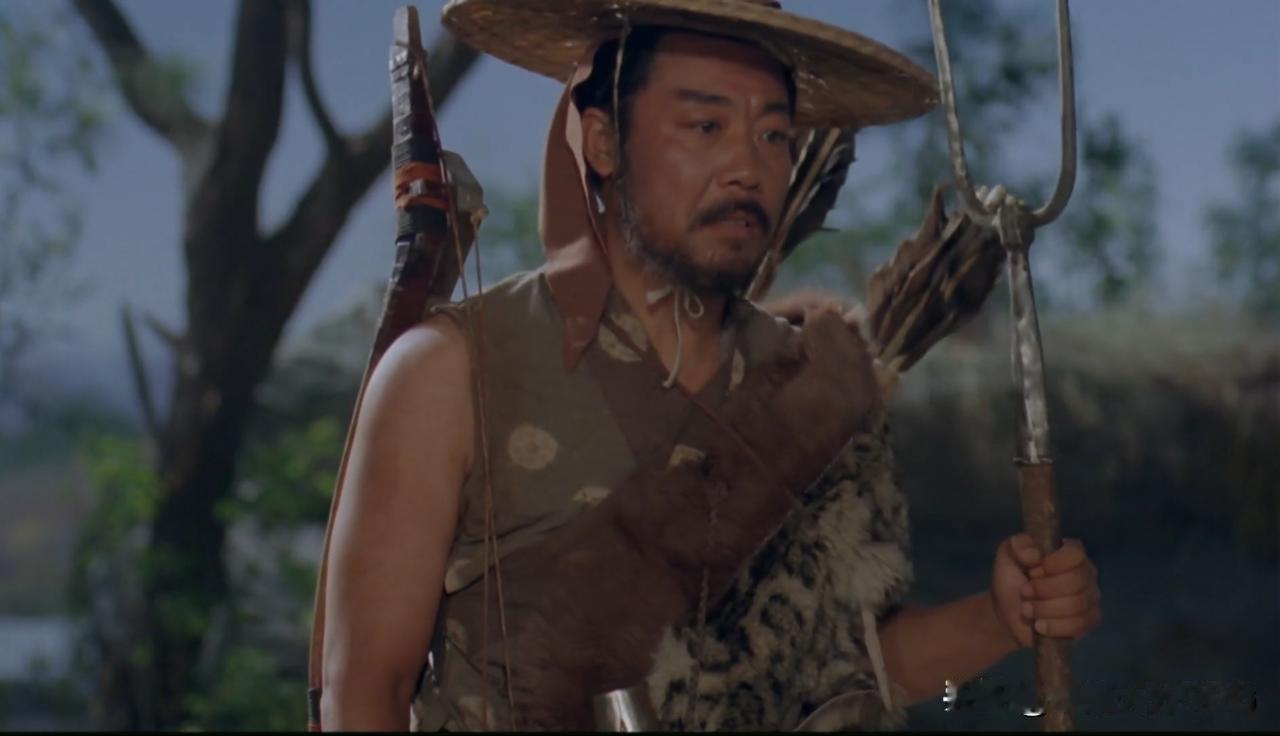 这是一位出镜率极高的劳模演员，随便找几部老电影就能看到他，这部估计很多人都没看过