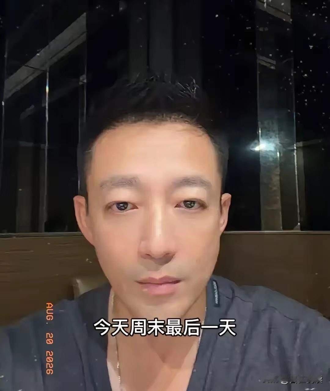 哈哈
汪家铿锵三人行
这是打上擂台赛了么


前有汪公子晒海鲜大餐
后脚战兰就跟