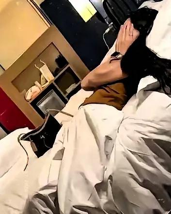 合肥这名女子，把双面人生演绎到了极致
上午刚和直属上司开完房，床单还没凉透，下午