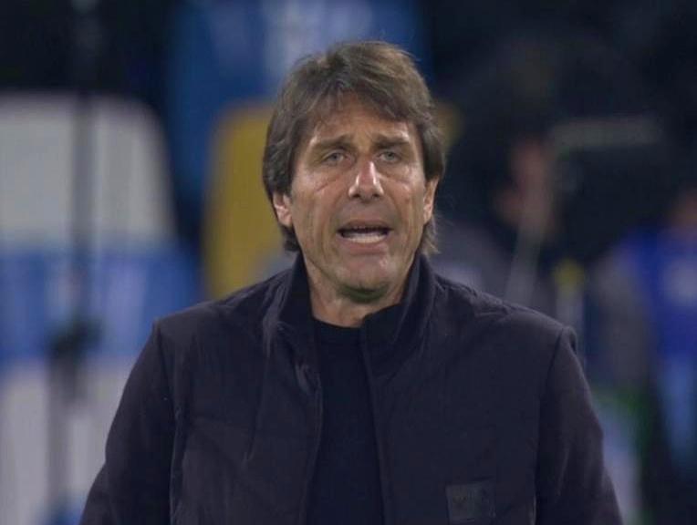 第87分钟丢球！孔蒂攥碎战术板，那不勒斯死守2-1险胜都灵
第7分钟阿利松左路