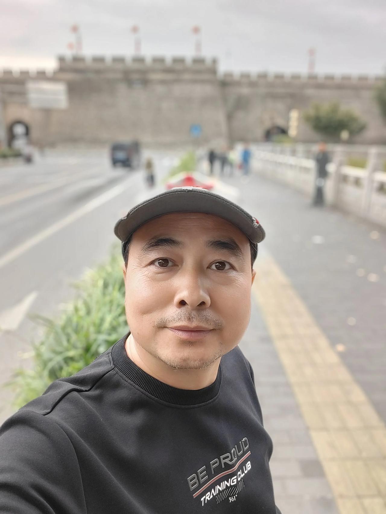 #分享一张自己旅行随拍的照片#西安城墙