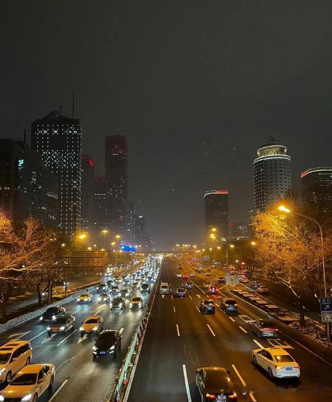 通透的人都知道，职场不是理想的花园，工作场所的矛盾和摩擦，不过是生活的一部分，没