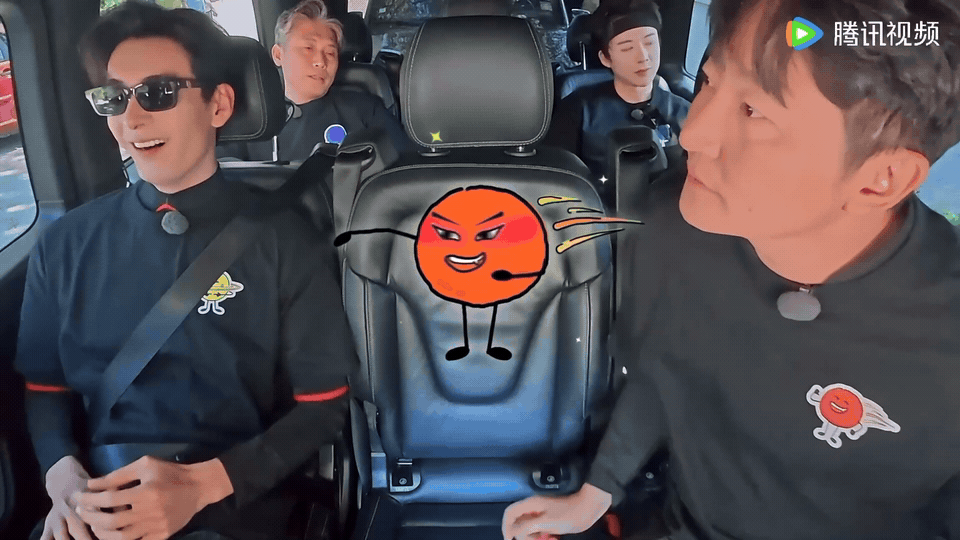 郭京飞刘宇宁头围对比京飞哥，咱又何苦问呢？属实是给我笑惨了！和刘宇宁戴了同一条发