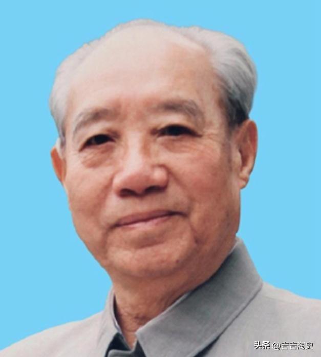 2015年，100岁的汪东兴临终前说出了一个秘密，并且含泪说道：“我没有出卖你！