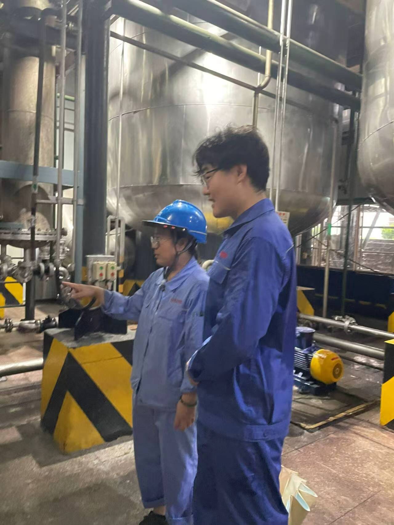 秦岭笑谈[超话]2025年7月27日上午，曲阜师范大学工学院“科技赋能，家裕户兴