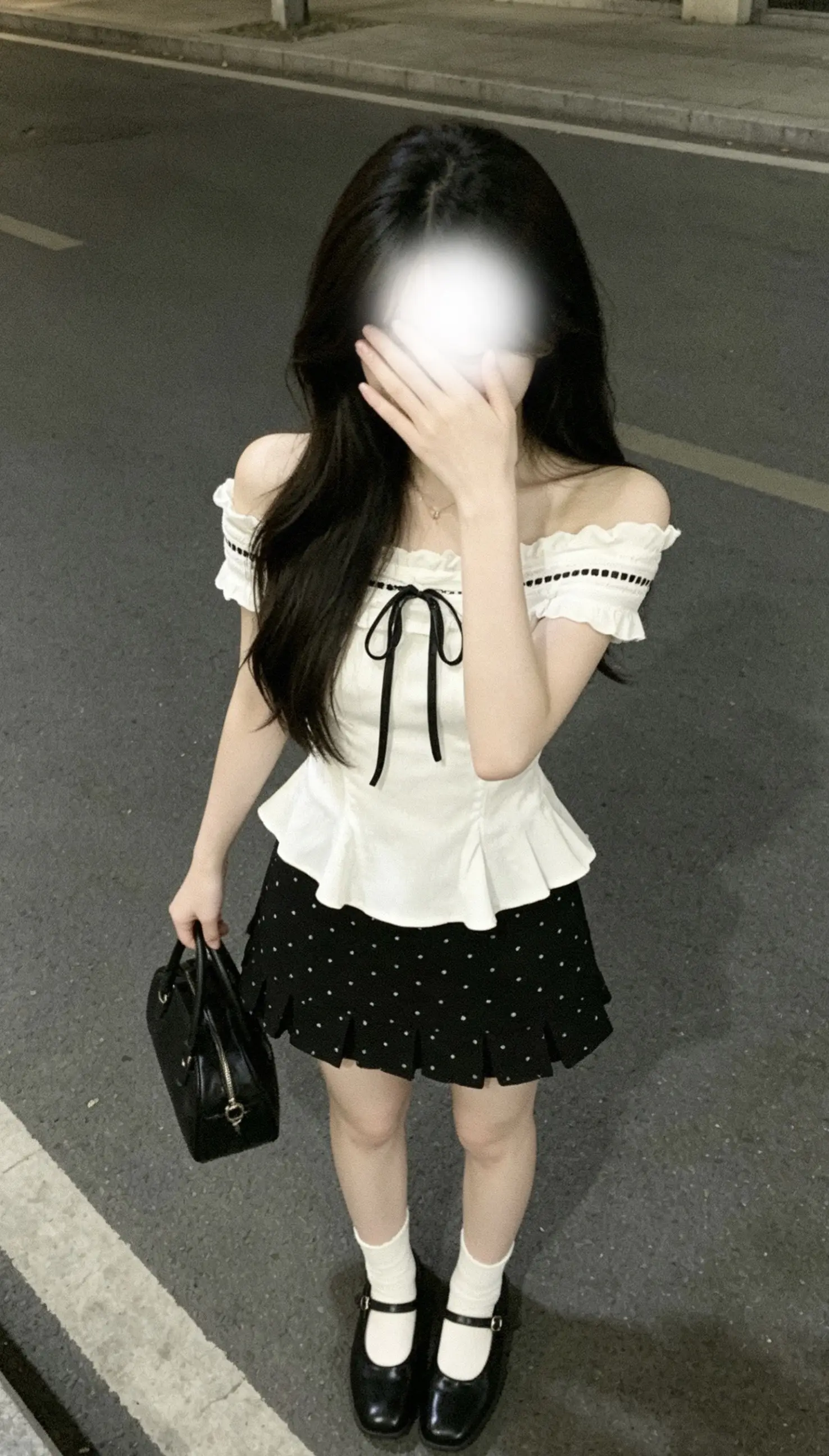 法式一字肩波浪边加上蝴蝶结直接少女感爆棚～超好看元气的一套