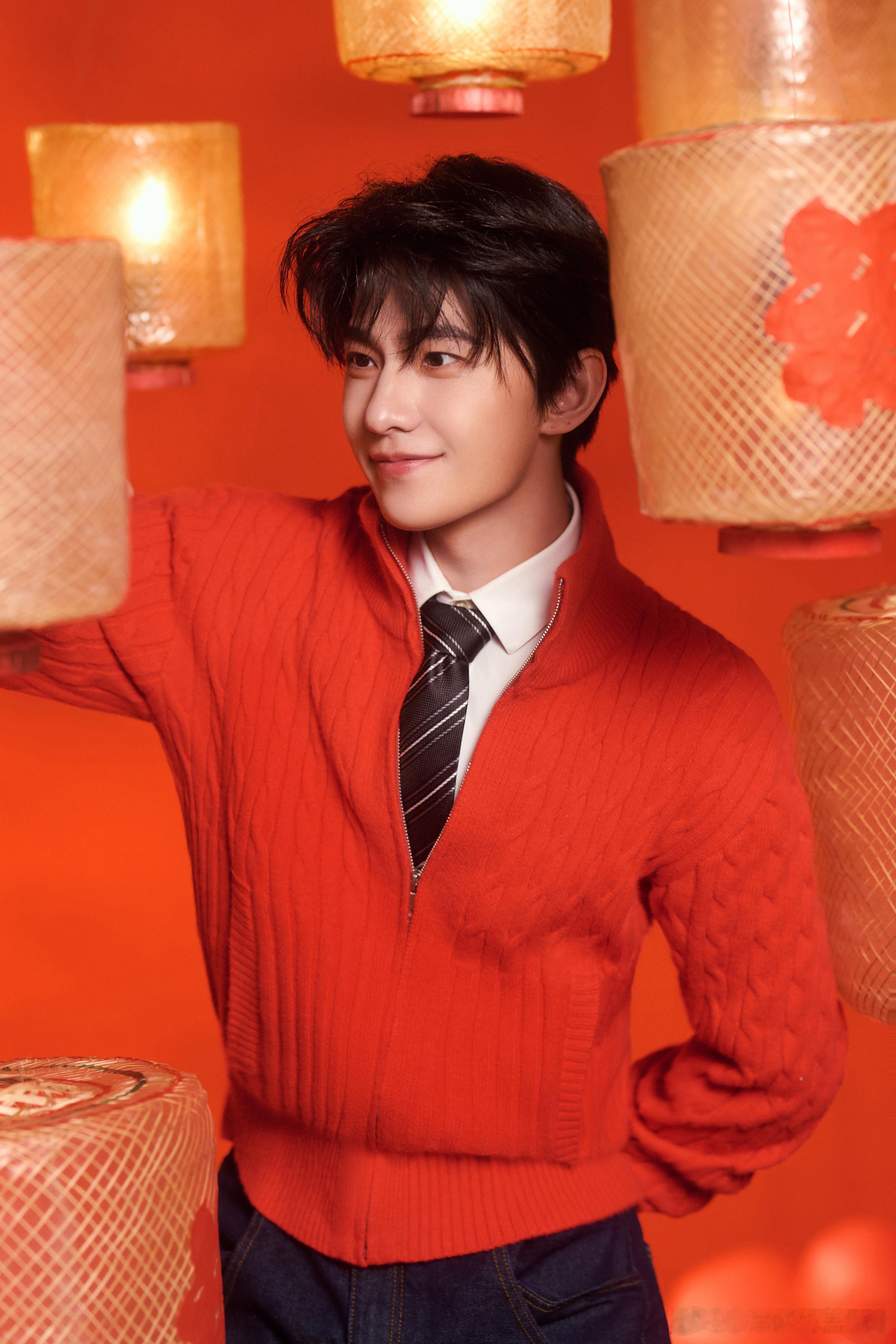 杨洋0909生日快乐 真想立马把哥哥在我的户口本里拘留​​​