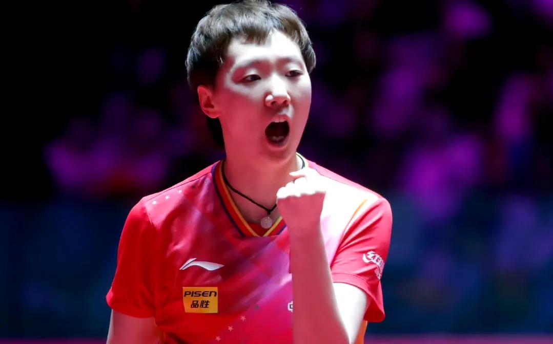 王曼昱4-2张本美和晋级决赛！
#澳门世界杯# 女单半决赛，王曼昱对阵日本张本美