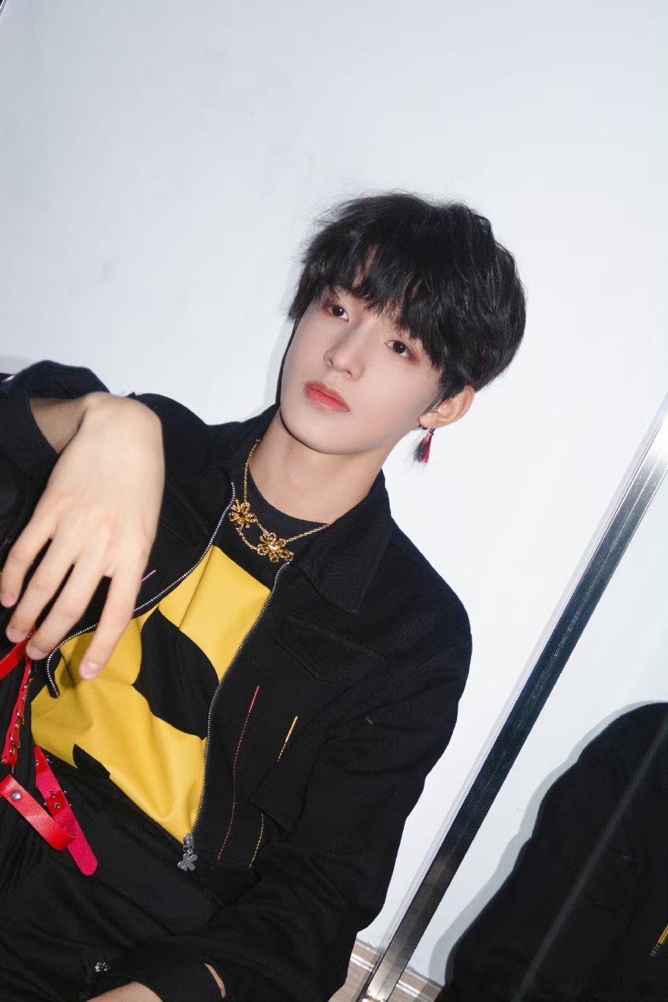 #张泽禹[超话]##张泽禹[超话]##张泽禹[超话]#💚#张泽禹 第一主唱# 