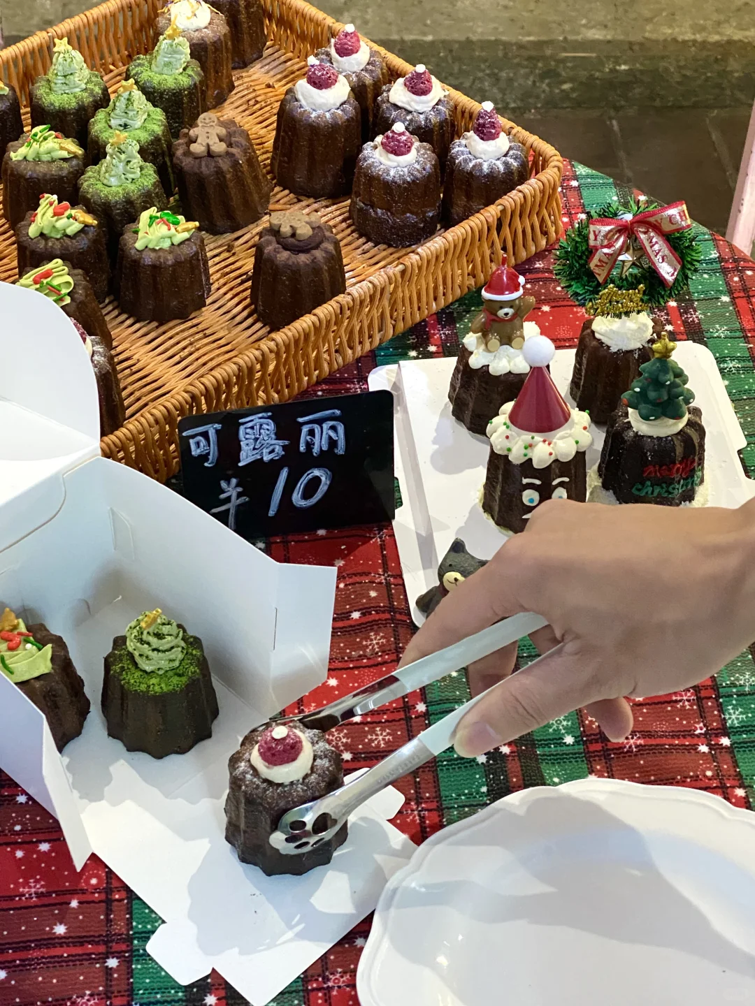 肇庆首家！！🦌🎄圣诞可露丽😭才10r……