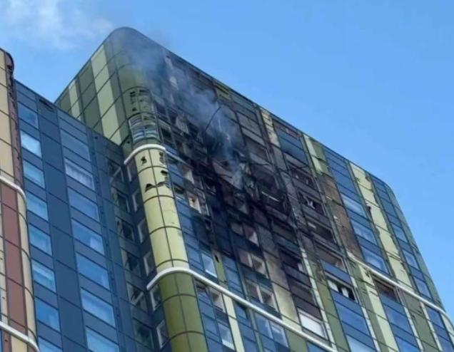 乌克兰无人机第一次命中俄罗斯叶卡捷琳堡，战火终于烧到俄罗斯腹地！这是历史性的一刻