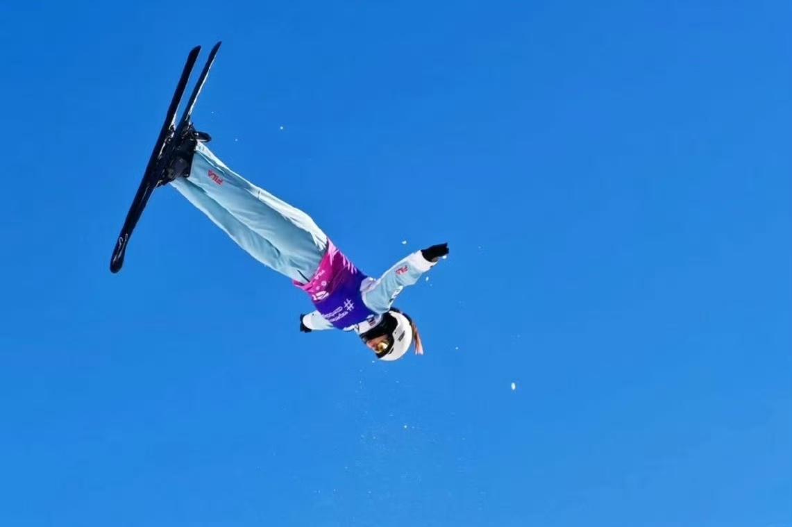 给力！徐梦桃再添一金，中国队一日进账2金，

米兰冬奥会自由式滑雪女子空中技巧决