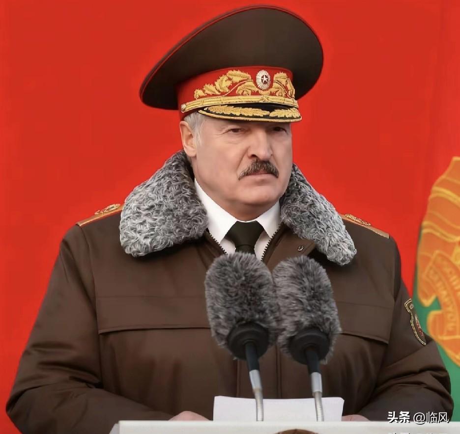 果然被我猜中了！
白俄罗斯出手反击了。
​11月3日，白俄罗斯已立法禁止波兰、立