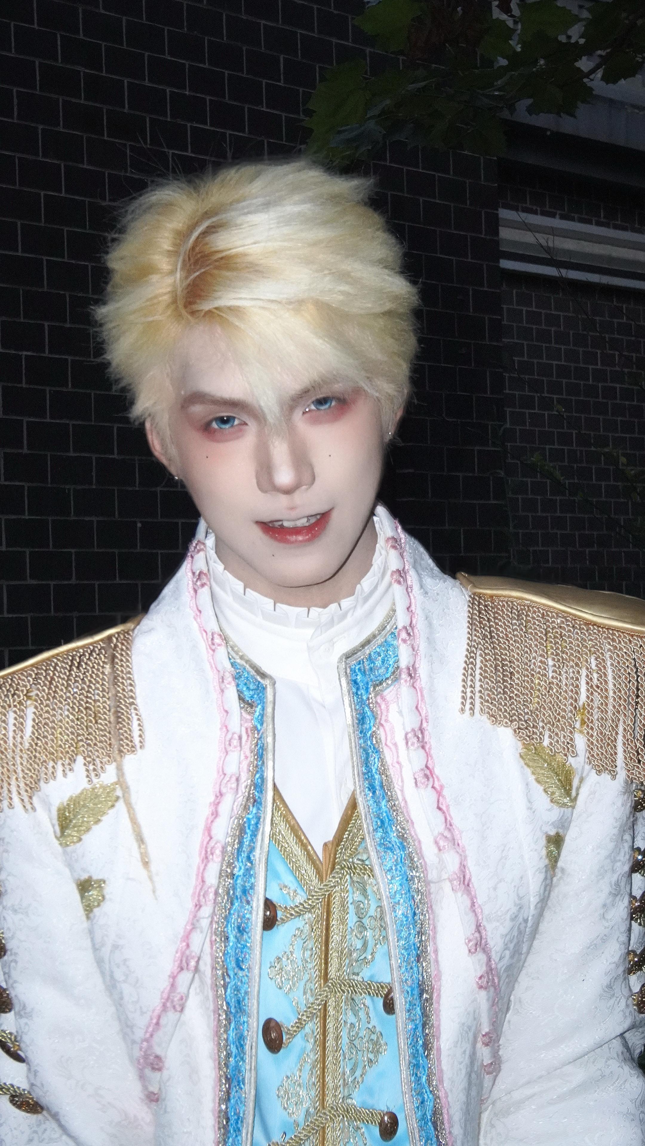 第一次吻你 用我的眼睛