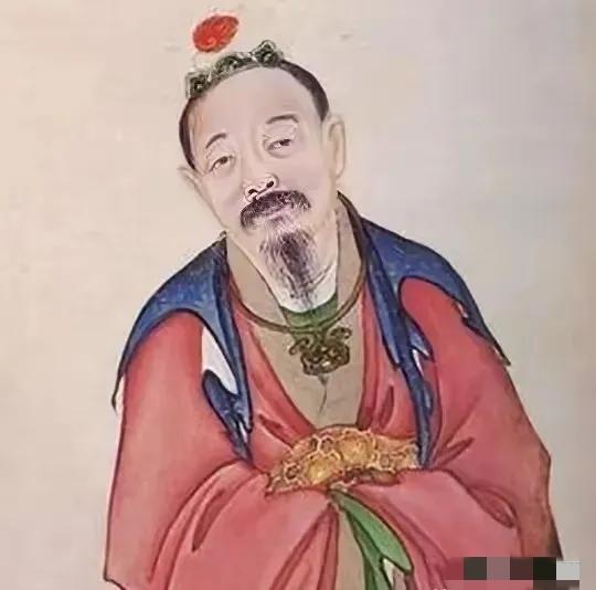 汉朝，一个40多岁的监狱长巡视牢房，相中了两个体态丰盈，乳房足够大的年轻女囚。连