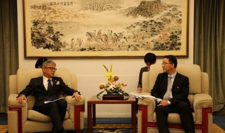 日本简直蹬鼻子上脸！咱们紧急约见提抗议，日方当场硬怼还反过来提无理要求？借非法南