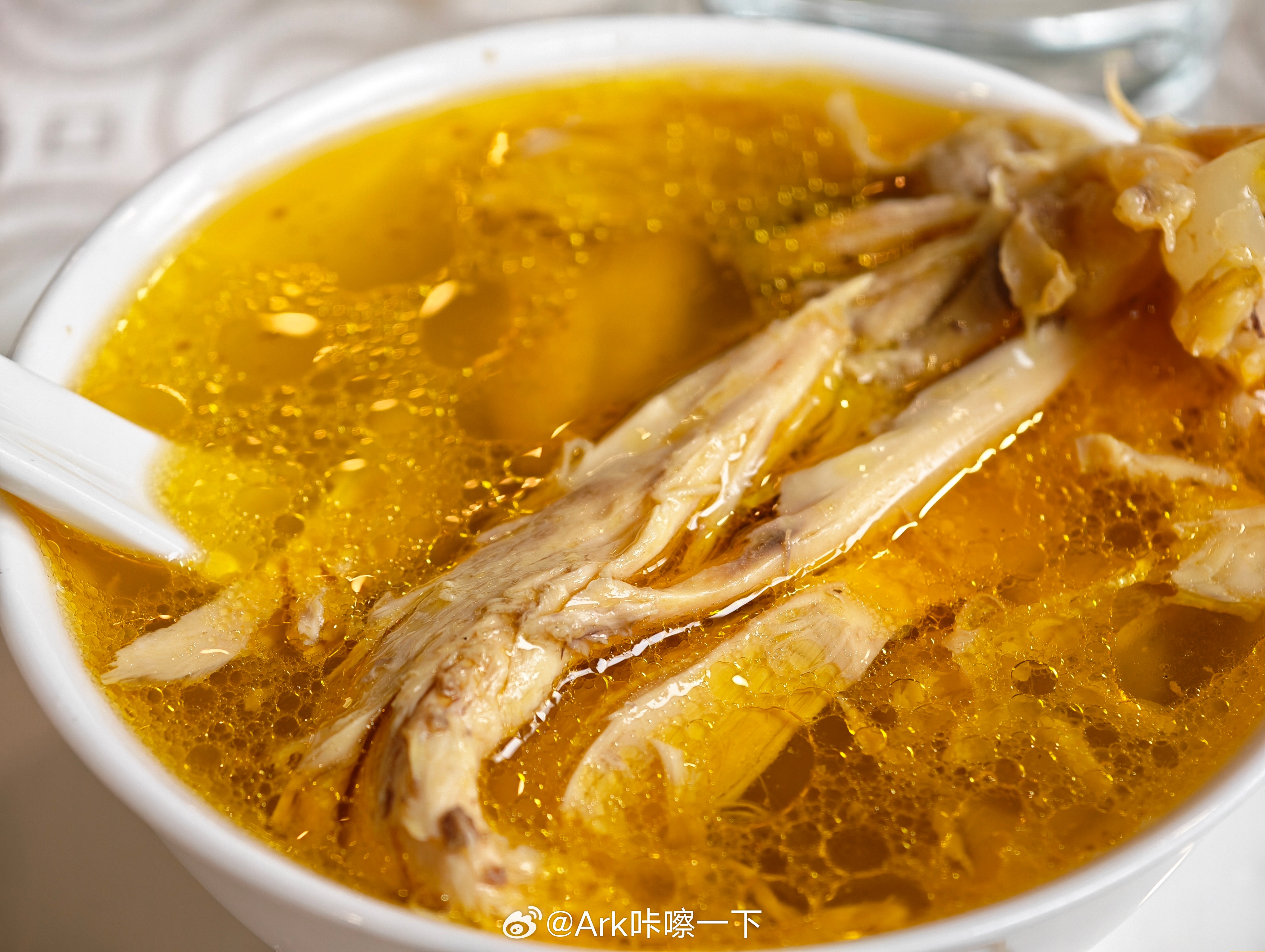 晚安朋友们，来口正宗皖南老鸡汤[捂嘴哭] ​​​