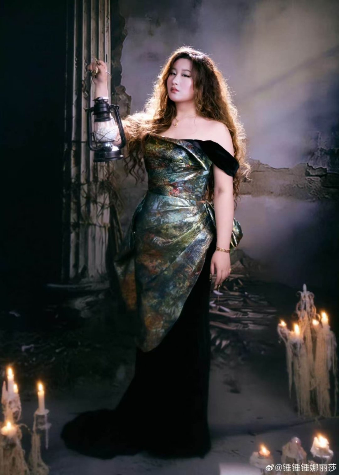 锤娜丽莎新歌和珠玉是同一作词人锤娜丽莎新歌居然是珠玉作词人写的 从《珠玉》到《小