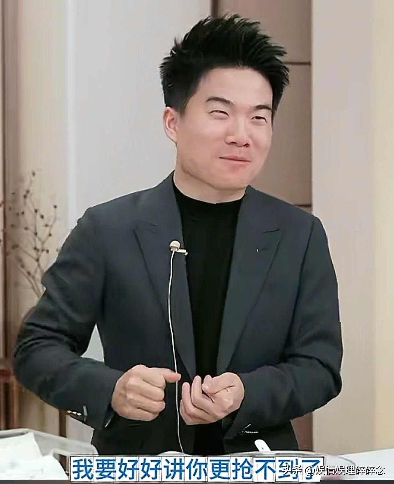 她说：“董宇辉实际带货的时候，他讲品也好，带品也好，他极其的不专业。但是为什么还