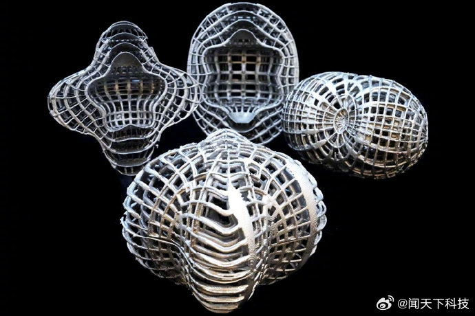 【全球首个三维全向热隐身斗篷问世，可让任意形状物体躲过红外探测】美国伊利诺伊大学