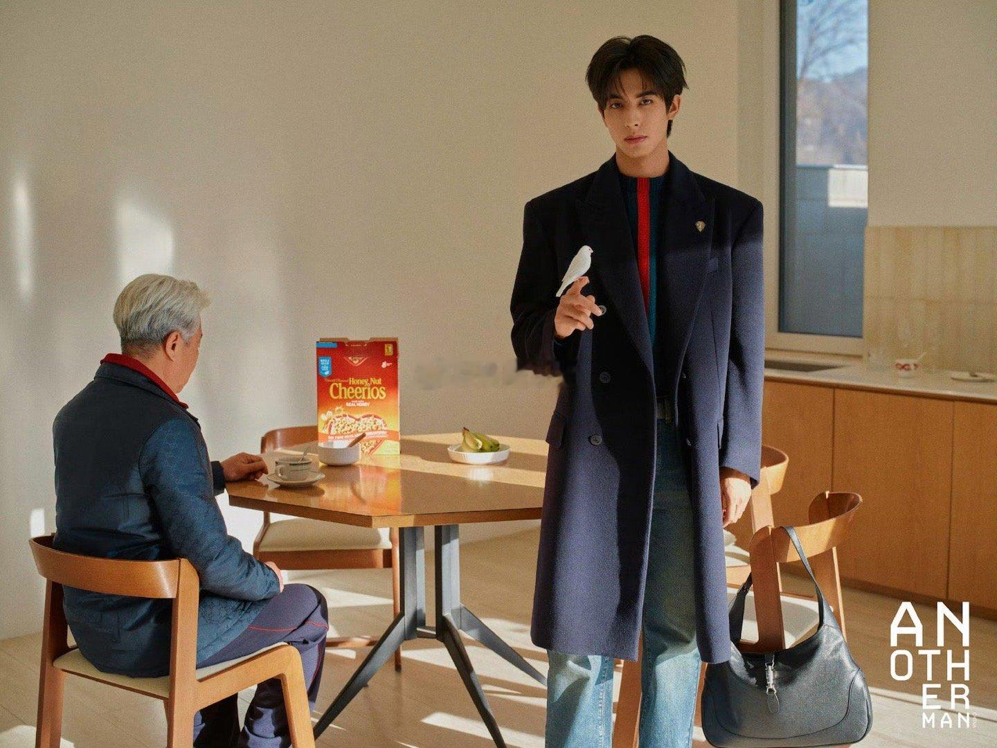 宋威龙以Gucci品牌大使身份登上《Another Man》中文版2026开年刊