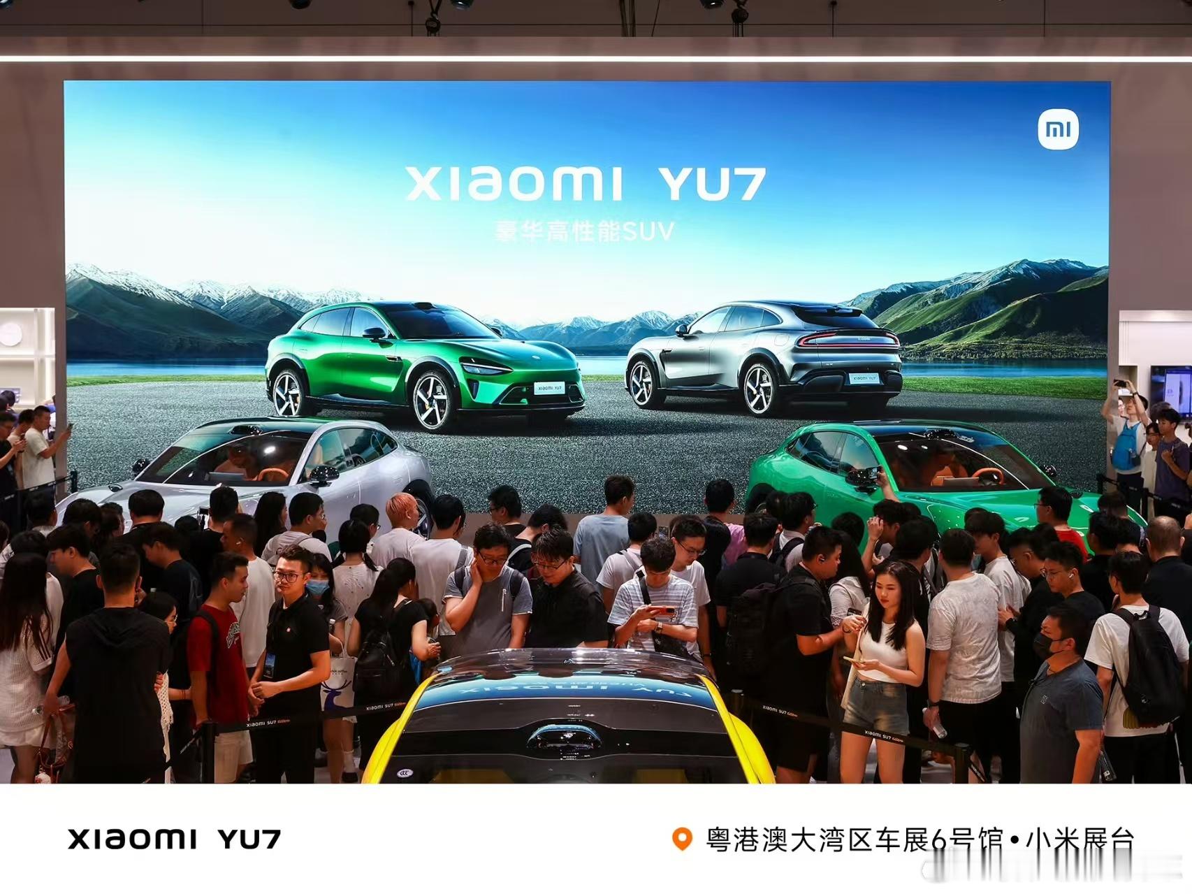 这次车展上，某款国产新势力SUV展台的热度堪称现象级，几乎成为观众必到的“打卡点