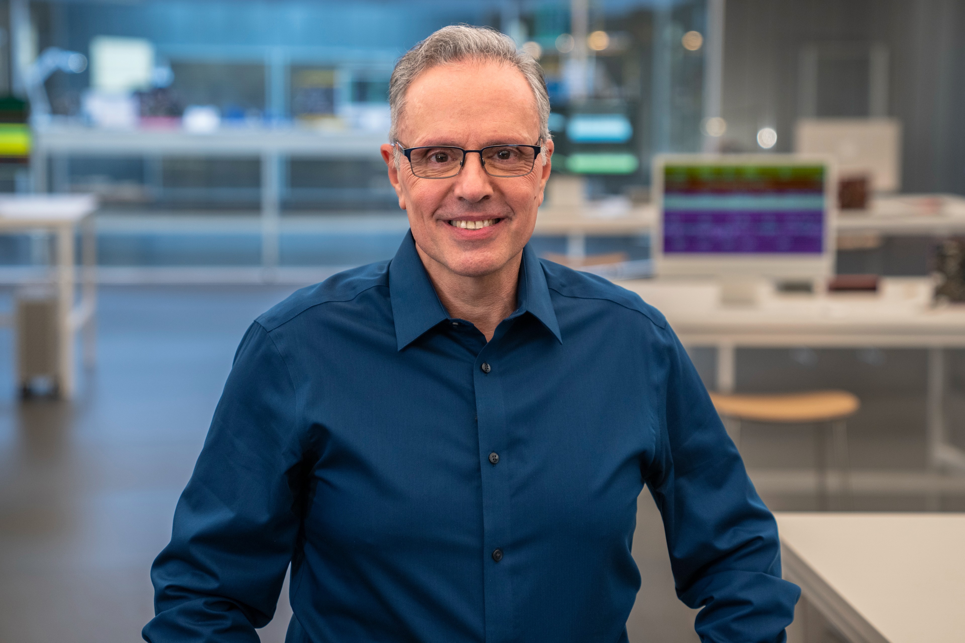 【Johny Srouji 被任命为 Apple 首席硬件官】Apple 今日宣