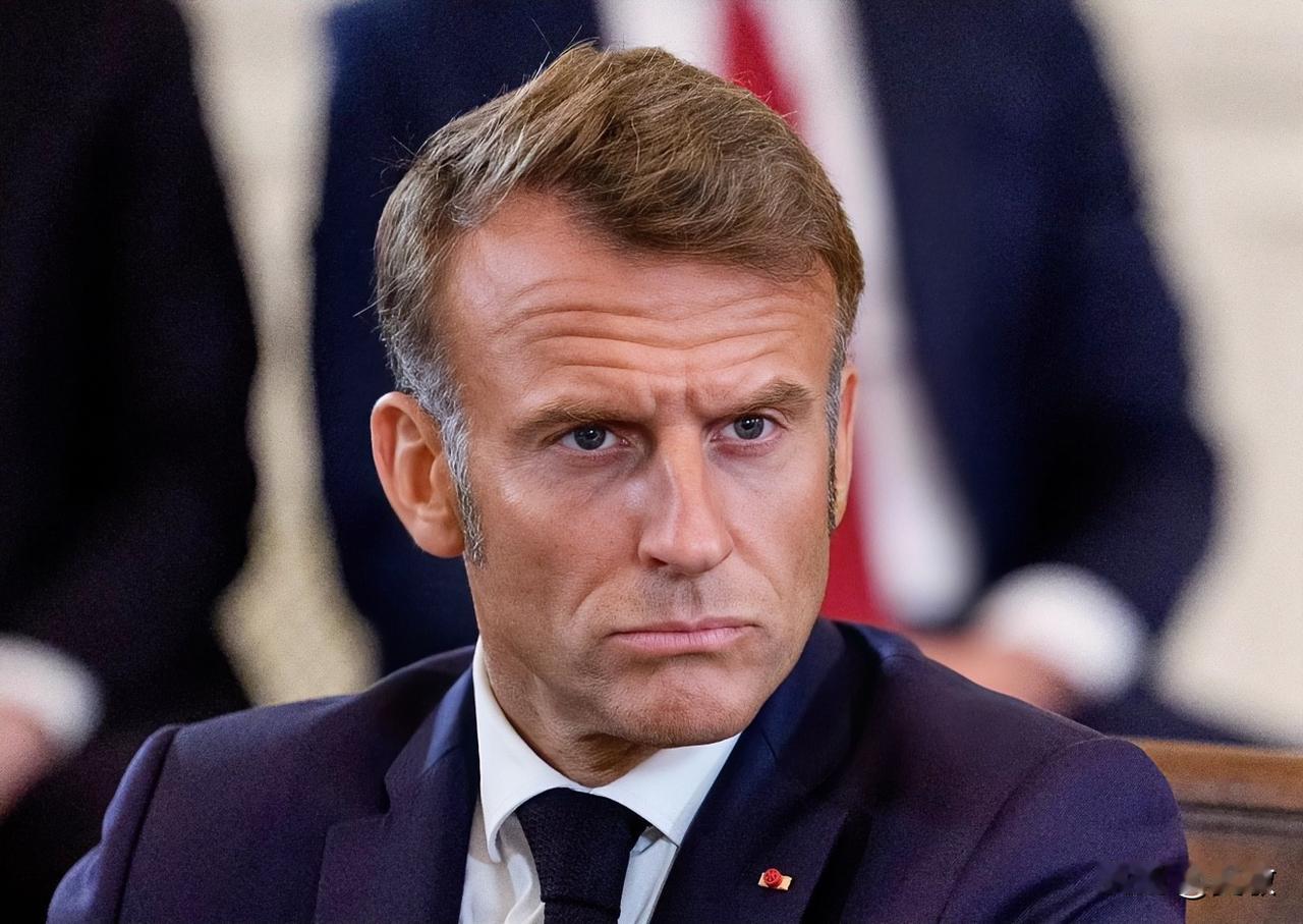 法国公开喊话中国。
 
当地时间2月10日，马克龙在接受媒体采访时，明确划定欧洲