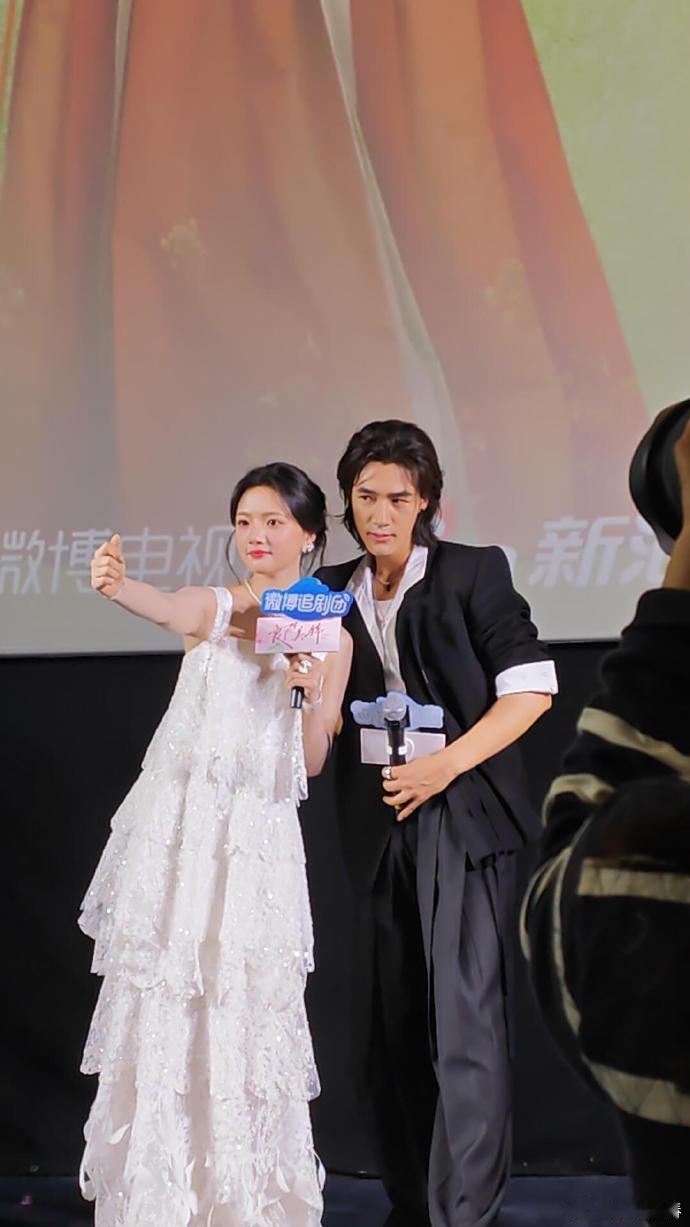 任敏此沙追剧团性转版霸总电视剧良陈美锦谁能拒绝任敏此沙四搭性转霸总！任敏的霸气和