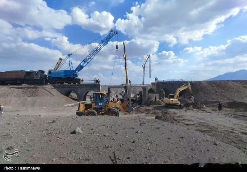 真没想到遭到以色列轰炸的伊朗马什哈德铁路线上的桥梁，竟然只用了不到40个小时就修