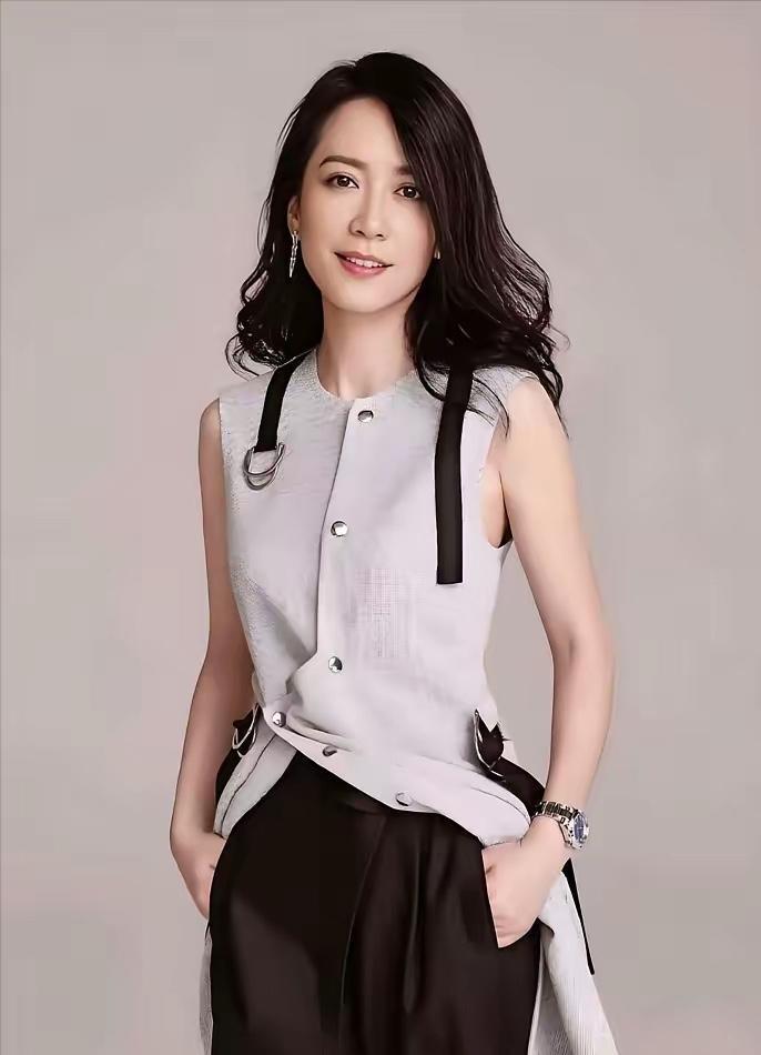 俞飞鸿还是这么美，是很多人的偶像