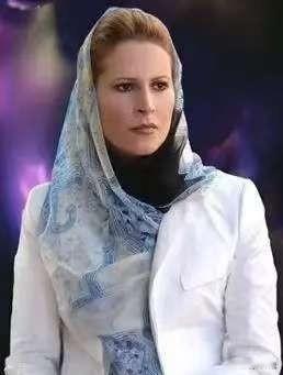 与狼谈判救不了羊群！
卡扎菲女儿喊话伊朗——当地时间3月11日，利比亚前领导人穆