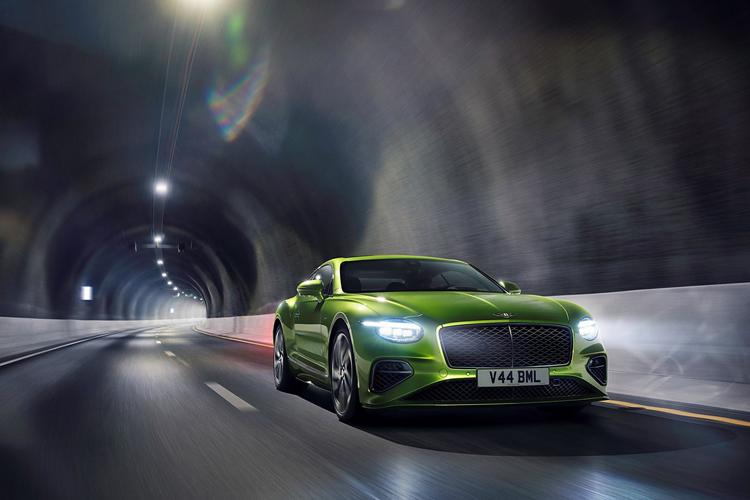 宾利汽车近日对外披露，第四代欧陆GT极致版将在8月23日正式国内首发，该车依旧是