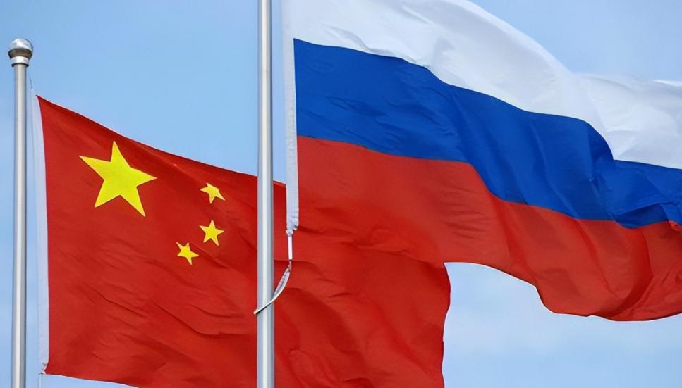 美国这次真的慌了！看到中俄签署了联合声明，而且内容非常直接，美国高官就表示，中俄