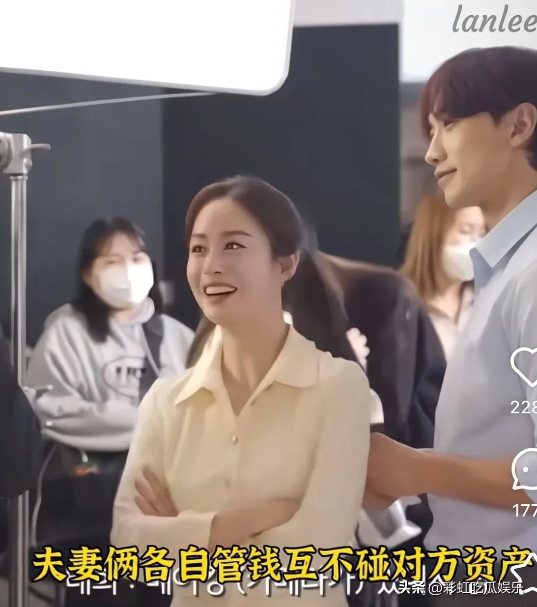 金泰熙太爱Rain了，婚礼花费一万，婚戒1500她就把自己嫁了。

金泰熙根本不
