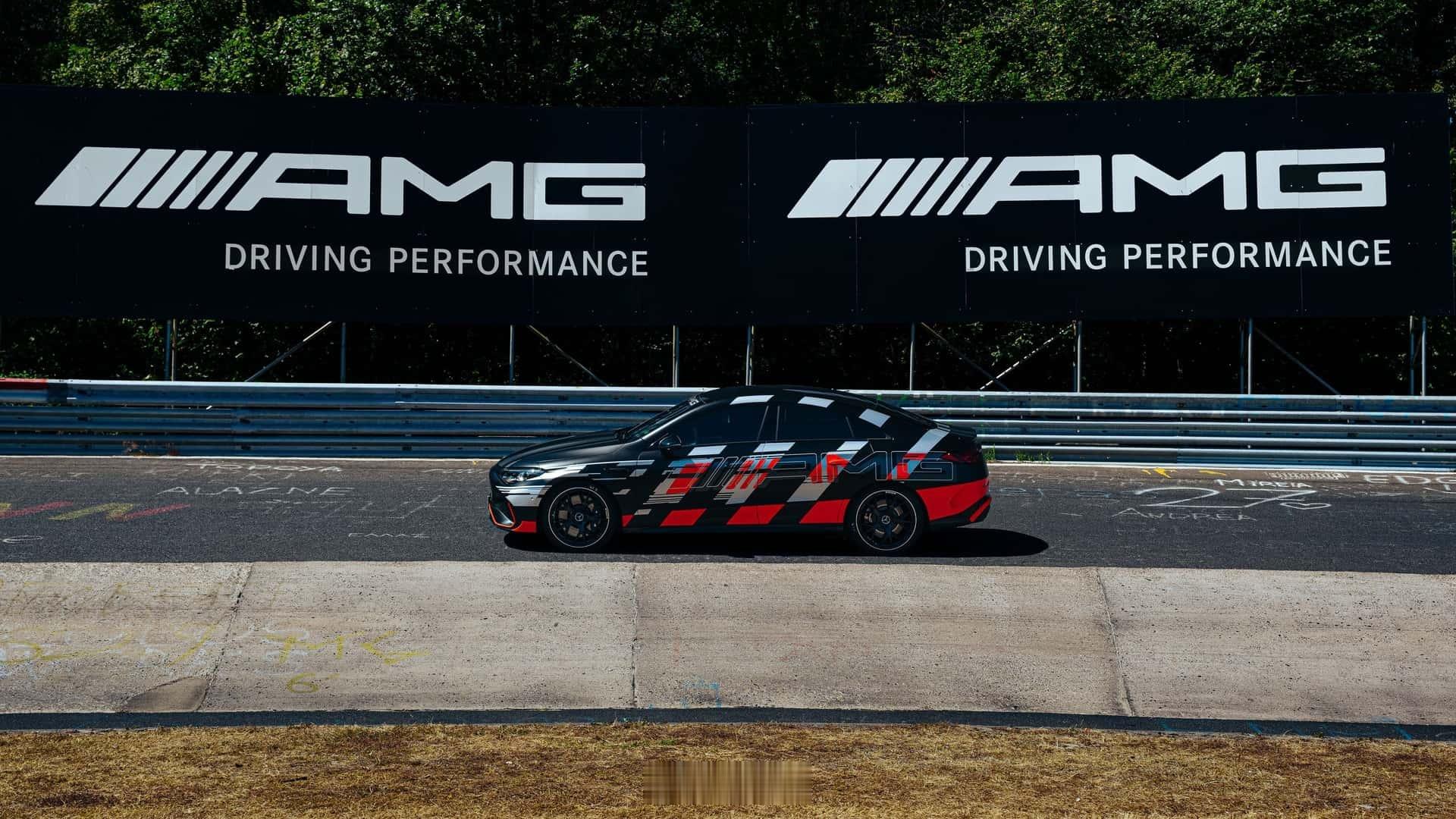 梅赛德斯-AMG 官方正式宣布，旗下全新纯电动梅赛德斯-AMG CLA 45 4