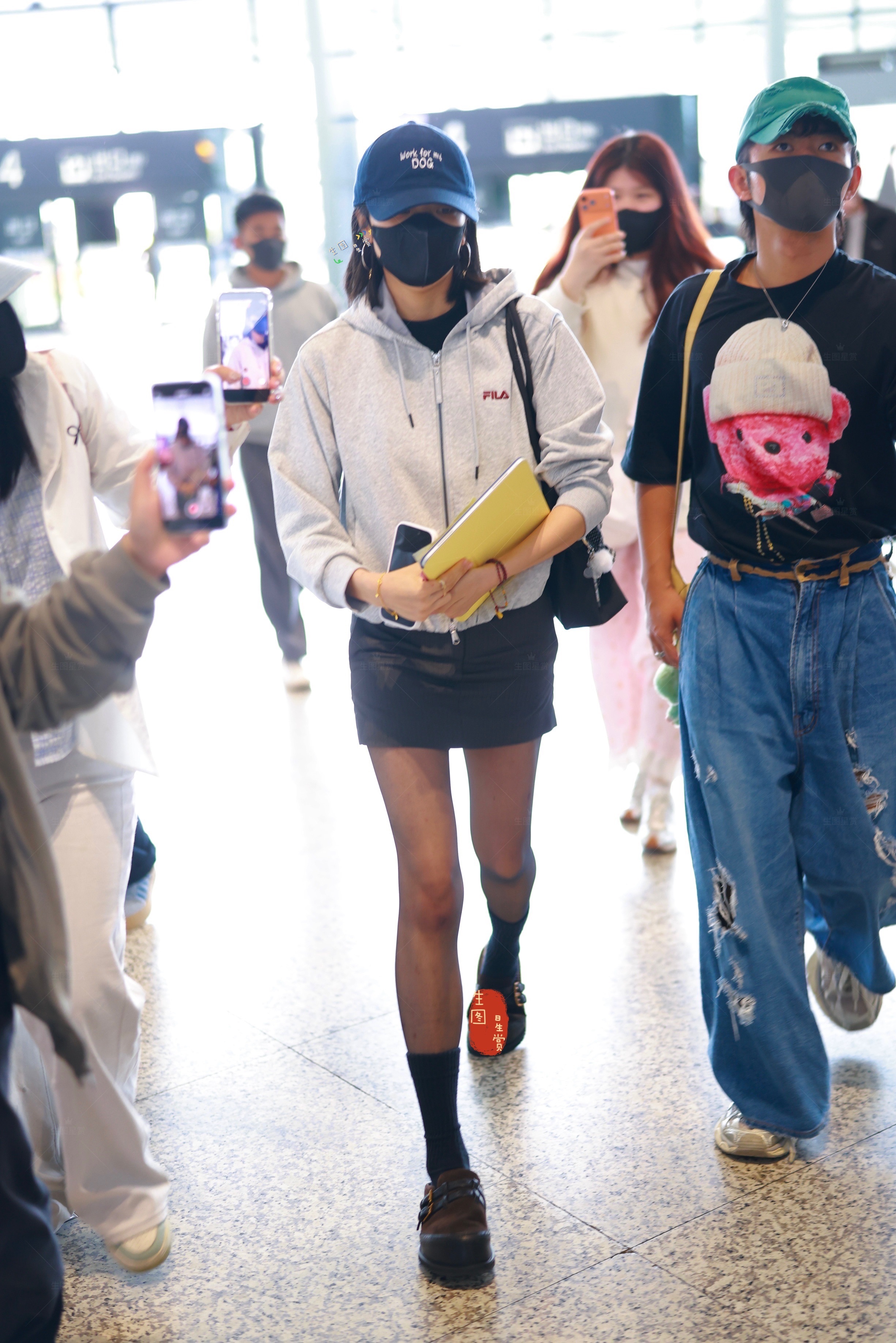 孙千今日SHA到达出图黑丝大长腿超绝🖤 